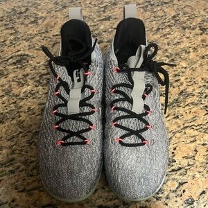 Slightly worn Lebron 15 Low “Melon” bottoms can be cleaned up.